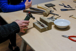 kurz vyroby sperku s Junou