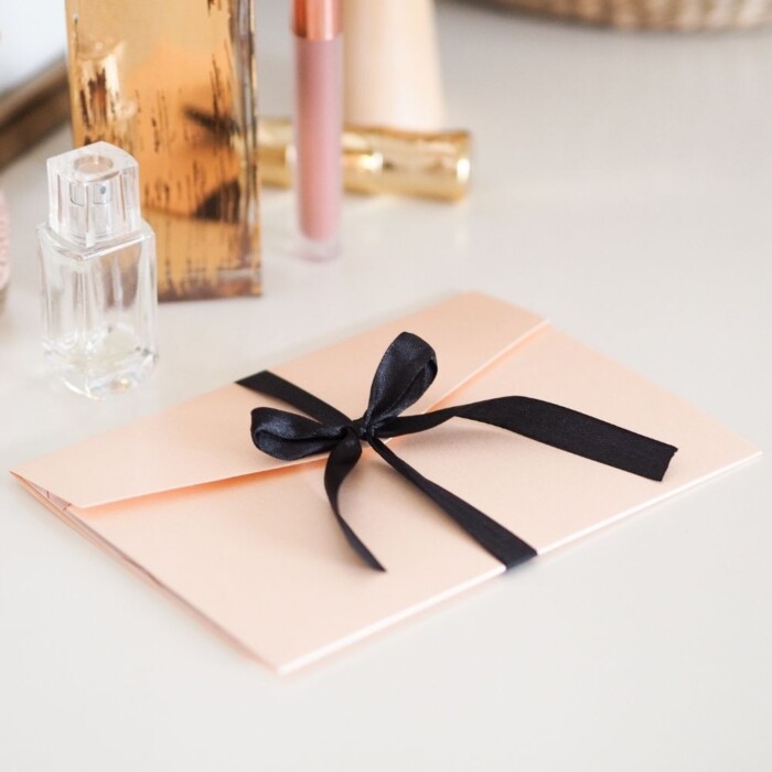 darkova-obalka-merunkova-se-trpytkami-s-masli