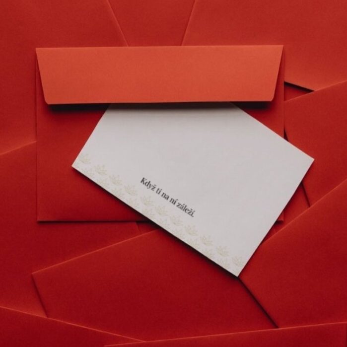 darkova-obalka-na-voucher-cervena-na-valentyna