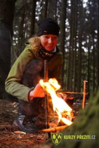 víkendový kurz přežití v přírodě