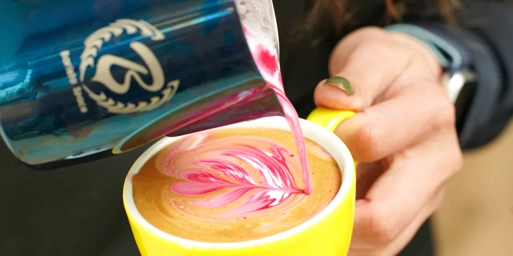 Baristický kurz pro začátečníky a latte art pro mírně pokročilé: srdíčko a rozetka